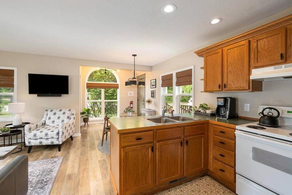 2Min Walk Downtown-Pet Friendly-Offstreet Parking Villa Saugatuck Exterior foto